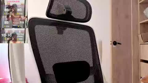 Snapshot of cristopher23_ chatting on October 21, 2:53 pm cristopher23  online show from October 21, 2:53 pm