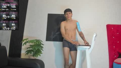 Snapshot of cristopher23_ chatting on December 10, 7:54 pm cristopher23  online show from December 10, 7:54 pm