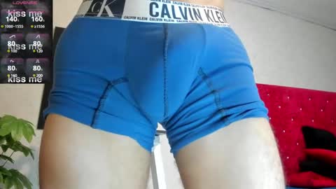 Snapshot of cristopher23_ chatting on December 17, 8:10 pm cristopher23  online show from December 17, 8:10 pm
