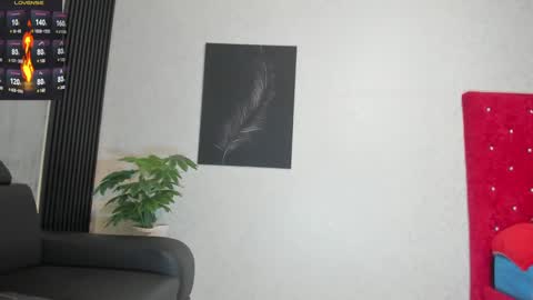 Snapshot of cristopher23_ chatting on December 3, 8:28 pm cristopher23  online show from December 3, 8:28 pm