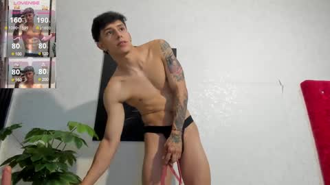Snapshot of cristopher23_ chatting on January 11, 7:59 pm cristopher23  online show from January 11, 7:59 pm