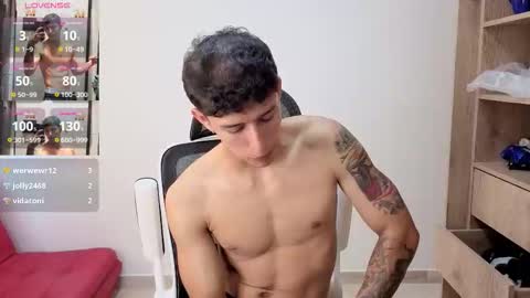 Snapshot of cristopher23_ chatting on October 15, 2:13 pm cristopher23  online show from October 15, 2:13 pm