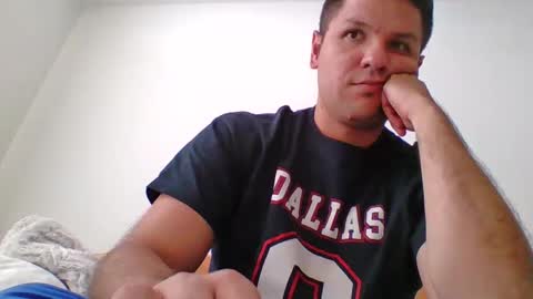 cristopher3042 online show from January 3, 3:55 pm