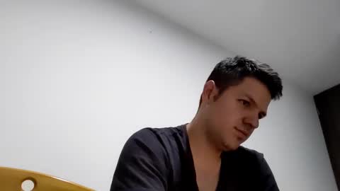 cristopher3042 online show from January 10, 5:05 am