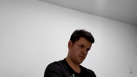 cristopher3042 online show from February 25, 11:00 pm