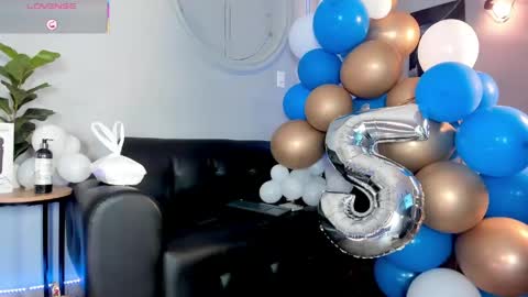 Cristopher online show from May 21, 2:32 pm