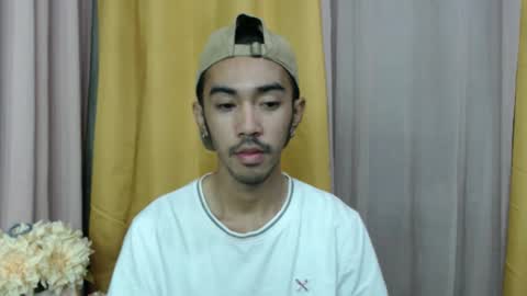 crocodale online show from April 6, 1:23 pm