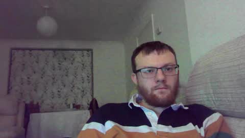 Snapshot of cropper4fun chatting on December 18, 7:52 pm Cropper online show from December 18, 7:52 pm