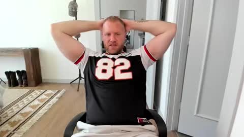 Gunnar online show from April 6, 9:15 pm