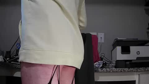 Snapshot of cuban2_slut chatting on September 15, 1:01 pm Cubantoo online show from September 15, 1:01 pm