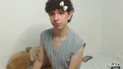 Cuddly online show from February 1, 9:52 am