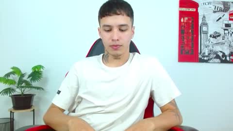 cumandres online show from March 11, 3:52 pm