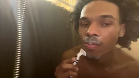 G BABY online show from December 3, 1:06 am