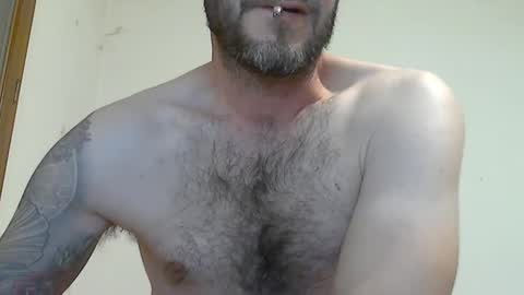 Snapshot of cummincock04 chatting on February 27, 5:15 pm cummincock04 online show from February 27, 5:15 pm