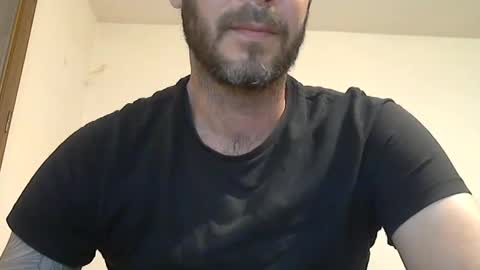 Snapshot of cummincock04 chatting on February 24, 4:47 pm cummincock04 online show from February 24, 4:47 pm