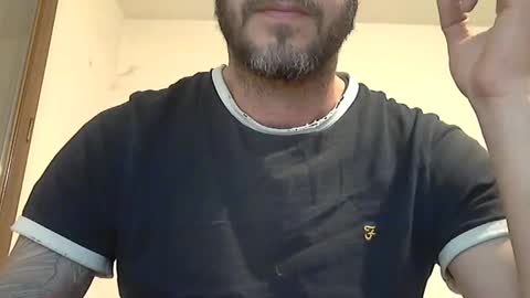 Snapshot of cummincock04 chatting on February 6, 4:47 pm cummincock04 online show from February 6, 4:47 pm