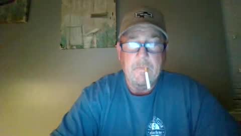 Snapshot of cumsalot55797187 chatting on December 3, 12:00 am cumsalot55797187 online show from December 3, 12:00 am