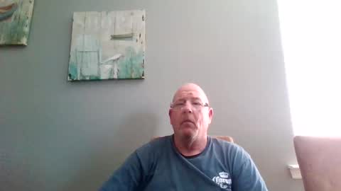 Snapshot of cumsalot55797187 chatting on February 15, 6:55 pm cumsalot55797187 online show from February 15, 6:55 pm