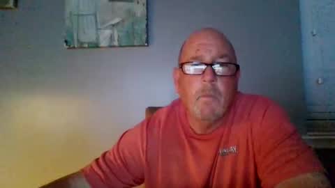 Snapshot of cumsalot55797187 chatting on December 15, 2:19 am cumsalot55797187 online show from December 15, 2:19 am