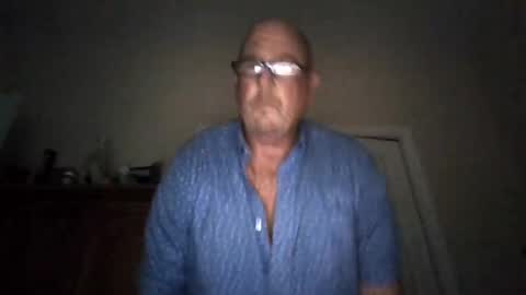 Snapshot of cumsalot55797187 chatting on December 25, 4:00 pm cumsalot55797187 online show from December 25, 4:00 pm