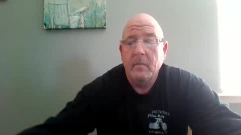 Snapshot of cumsalot55797187 chatting on December 22, 7:42 pm cumsalot55797187 online show from December 22, 7:42 pm