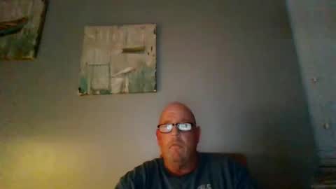 Snapshot of cumsalot55797187 chatting on December 21, 1:47 am cumsalot55797187 online show from December 21, 1:47 am