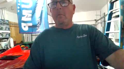 Snapshot of cumsalot55797187 chatting on February 8, 2:47 am cumsalot55797187 online show from February 8, 2:47 am