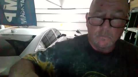 Snapshot of cumsalot55797187 chatting on February 4, 2:17 am cumsalot55797187 online show from February 4, 2:17 am