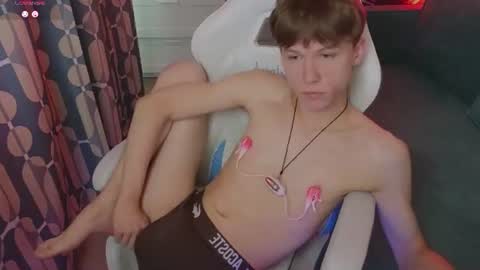 cumte_boy online show from July 12, 1:18 am