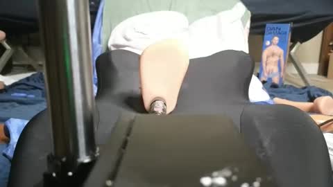 Curiousbisex22 online show from April 16, 9:39 pm