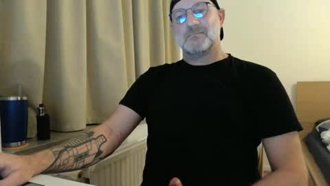 Curman85 online show from March 29, 2:01 am