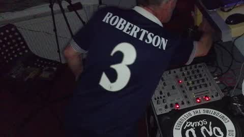 curvelover1977 online show from February 1, 11:14 pm