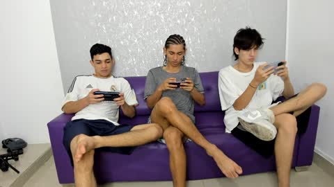 ARTURO-18  MATIAS-18  NIKOLAY-19  HADES-18  GABO-19 online show from January 11, 8:32 pm