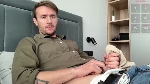 cute_skywalker online show from September 25, 12:48 pm