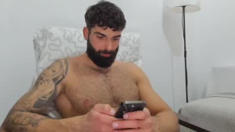 cuteeboy online show from February 15, 9:28 pm