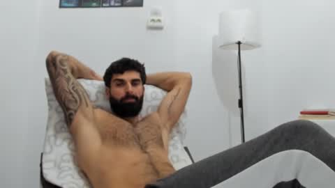 cuteeboy online show from January 6, 5:28 pm