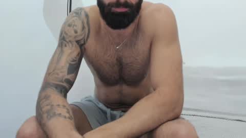 cuteeboy online show from February 18, 5:55 pm