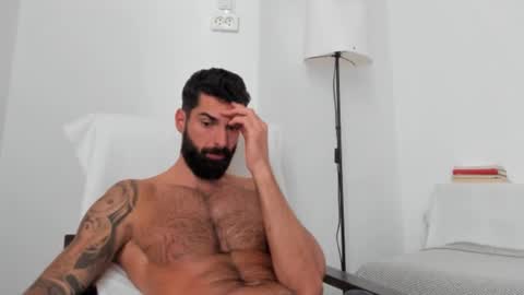 cuteeboy online show from October 18, 8:08 am