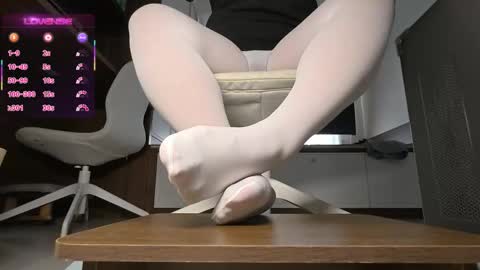 xxlsissy online show from September 11, 7:51 am