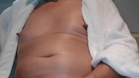 Snapshot of cybercock6 chatting on October 17, 11:47 am John online show from October 17, 11:47 am