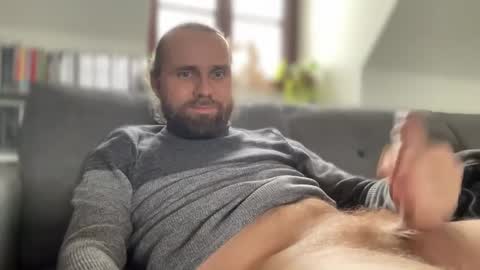 Snapshot of d0n_gi0vanni chatting on February 6, 1:21 pm d0n_gi0vanni online show from February 6, 1:21 pm