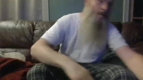 Snapshot of dachshund01 chatting on October 23, 3:43 am dachshund01 online show from October 23, 3:43 am