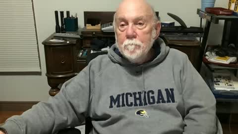 Snapshot of dack47 chatting on February 25, 4:35 am dack47 online show from February 25, 4:35 am