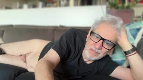 daddybottommi online show from August 8, 5:58 am
