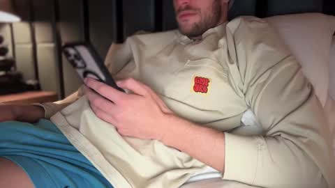 Leo online show from January 10, 6:49 pm