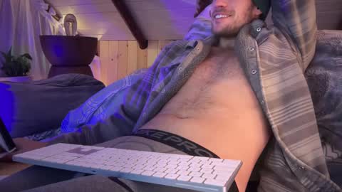 Leo online show from December 19, 1:07 am