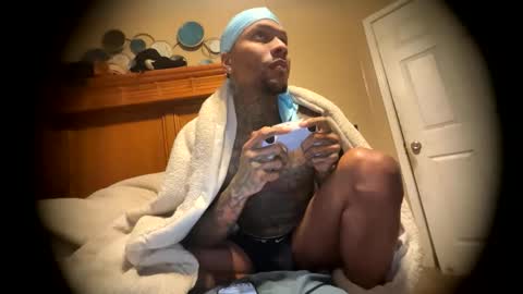 sexy tatted king bbc online show from March 18, 6:16 am