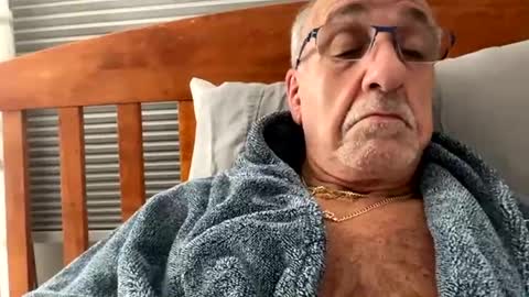 Snapshot of daddyweis chatting on October 26, 3:41 am daddyweis online show from October 26, 3:41 am