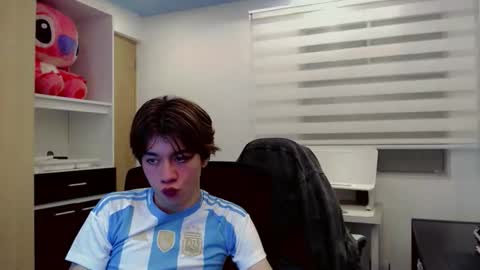 dae_lune online show from February 17, 4:22 am