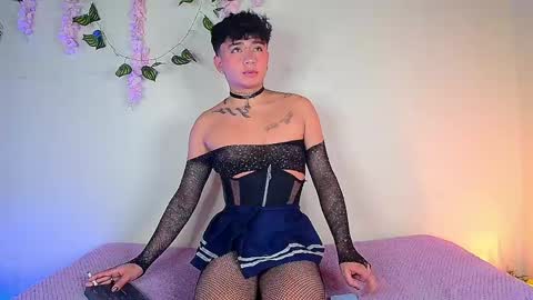 daimond cooper online show from June 1, 6:08 pm